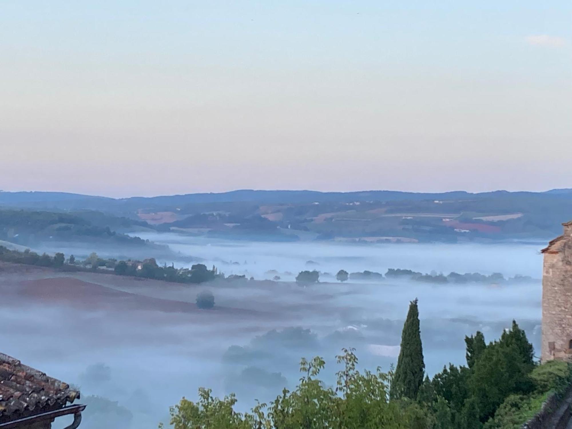 Le Secret Du Chat Cordes Sur Ciel Dış mekan fotoğraf
